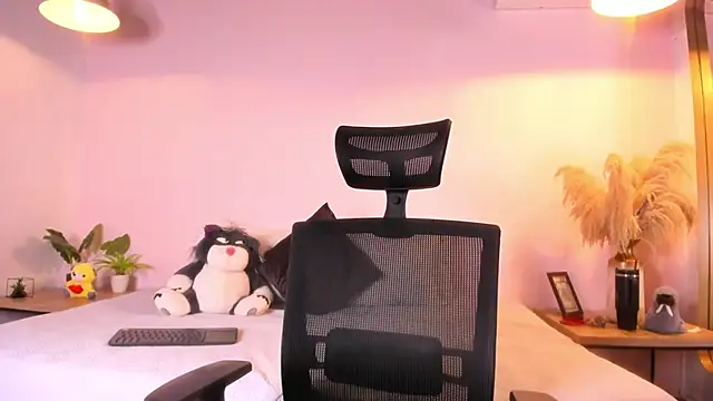 Snapshot of Scarlett_Evans1_ chatting on 3, 3, 2026 Scarlett Evans1 online show from 3, 3, 2026