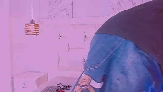 Santiago Ortiz  online show from 21, 3, 2026