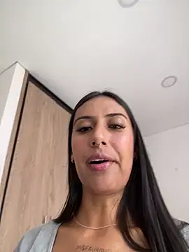 Tifqueen online show from 6, 4, 2026