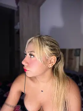 Dulce Sofi  online show from 28, 5, 2026