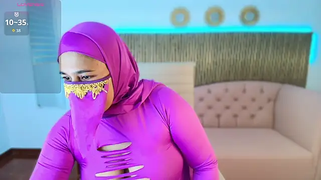 Snapshot of Nadia_Privee chatting on 26, 2, 2026 Nadia Privee online show from 26, 2, 2026