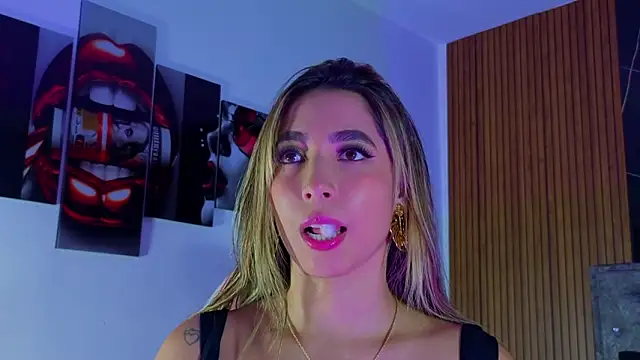 Sophiexx  online show from 7, 3, 2026