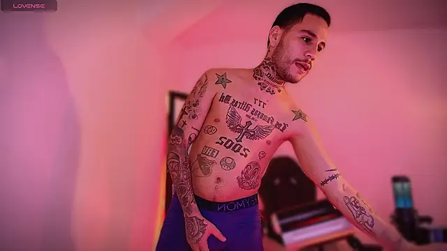 Snapshot of king_of_desire chatting on 28, 2, 2026 king of desire online show from 28, 2, 2026