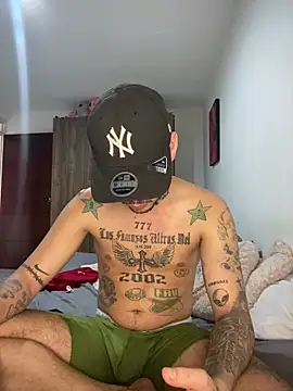 Snapshot of king_of_desire chatting on 6, 3, 2026 king of desire online show from 6, 3, 2026