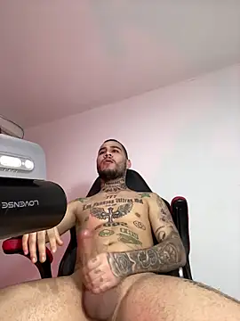 Snapshot of king_of_desire chatting on 2, 4, 2026 king of desire online show from 2, 4, 2026