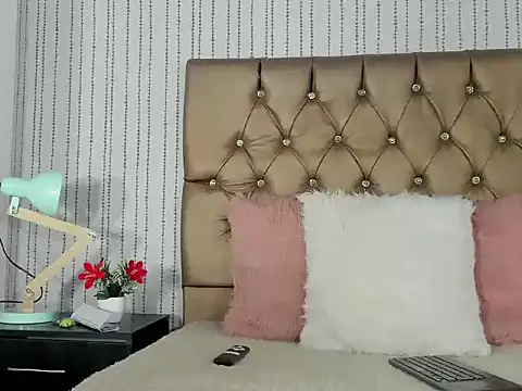 Snapshot of hanna_luciana chatting on 21, 4, 2026 hanna luciana online show from 21, 4, 2026