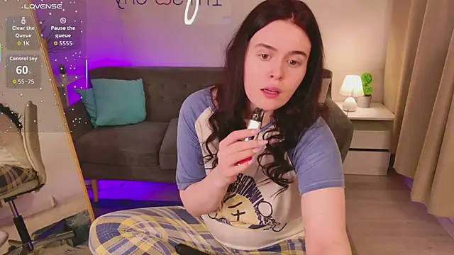 Snapshot of JustMira chatting on 10, 5, 2026 JustMira online show from 10, 5, 2026