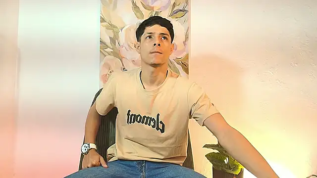 Eliassalvatore  online show from 23, 5, 2026