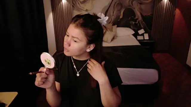 Alessia Monroe  online show from 17, 3, 2026