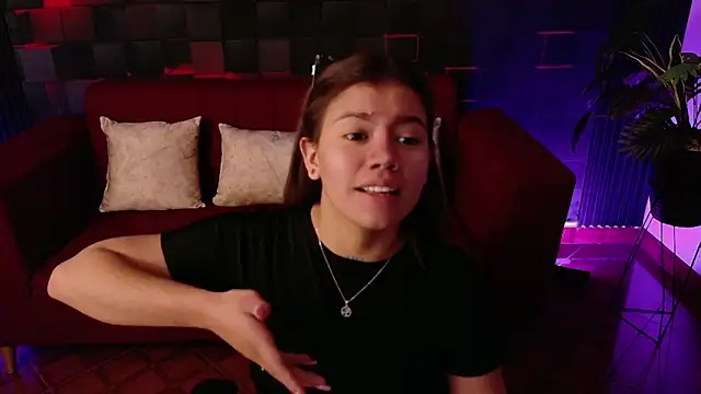Alessia Monroe  online show from 14, 5, 2026