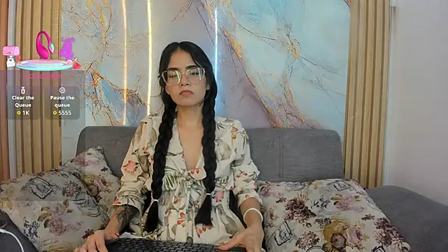 Carolina pm online show from 8, 4, 2026