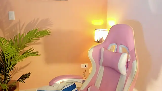 AliceBoomx online show from 9, 6, 2026