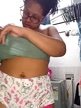 gigiblue89 online show from 5, 4, 2026