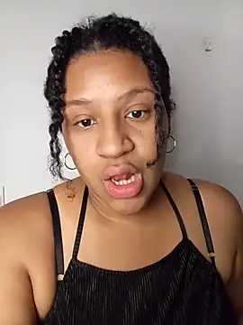 gigiblue89 online show from 13, 5, 2026