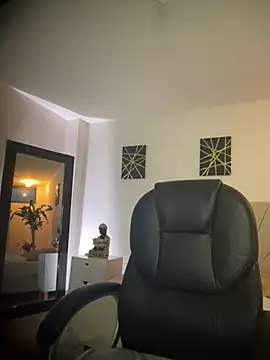 sara stormy online show from 20, 3, 2026