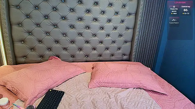 NAOMI cute  online show from 30, 3, 2026