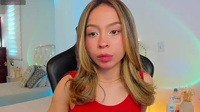 Snapshot of LuuluBerry chatting on 28, 2, 2026 LuuluBerry online show from 28, 2, 2026