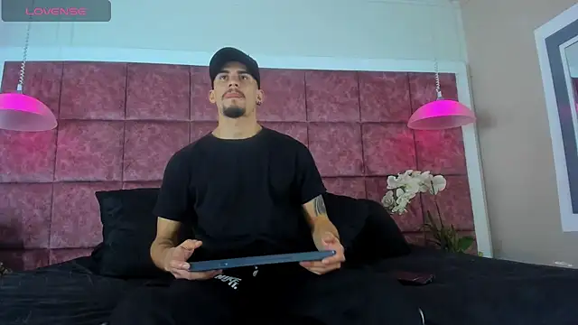 SharonTygaX online show from 21, 3, 2026