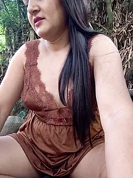 yissela92 online show from 22, 2, 2026