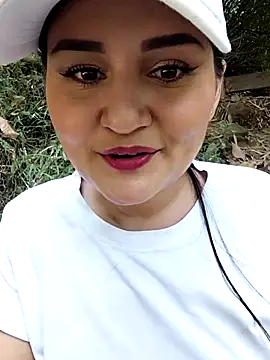 yissela92 online show from 10, 3, 2026