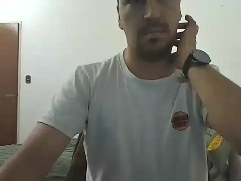 Snapshot of LeCorbu10 chatting on 30, 4, 2026 LeCorbu10 online show from 30, 4, 2026