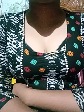 BreezySexyGirl69 online show from 5, 7, 2026
