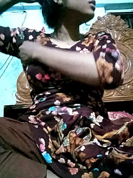 BreezySexyGirl69 online show from 16, 3, 2026