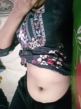 BreezySexyGirl69 online show from 4, 6, 2026