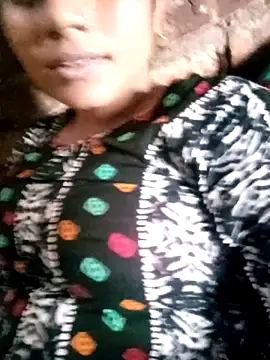 BreezySexyGirl69 online show from 15, 4, 2026