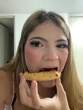 Snapshot of meggan___ chatting on 25, 2, 2026 meggan online show from 25, 2, 2026