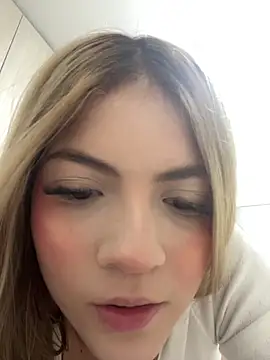 Snapshot of meggan___ chatting on 22, 2, 2026 meggan online show from 22, 2, 2026