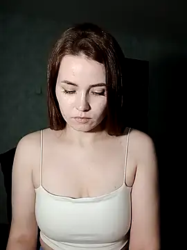 Snapshot of Zlata_gold chatting on 13, 4, 2026 Zlata gold online show from 13, 4, 2026