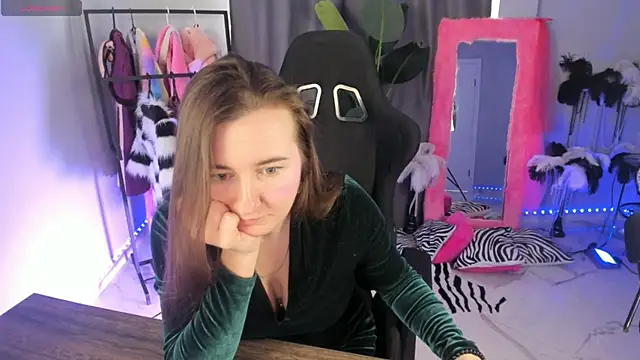 Golden Dragon online show from 5, 4, 2026