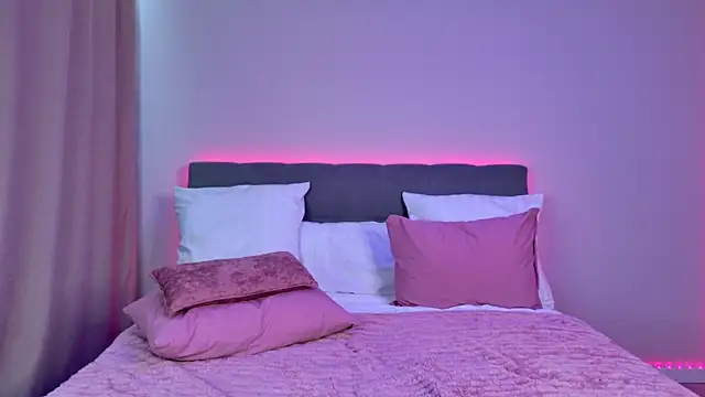 Snapshot of Rossy_X chatting on 28, 2, 2026 Rossy X online show from 28, 2, 2026