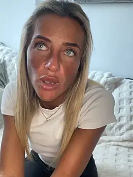 ScarlettGold  online show from 8, 5, 2026
