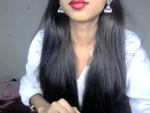 SIKSHA SINGH online show from 6, 5, 2026