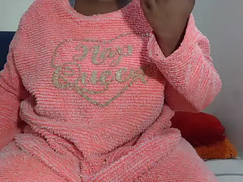 CurvyAssXX21 online show from 22, 4, 2026