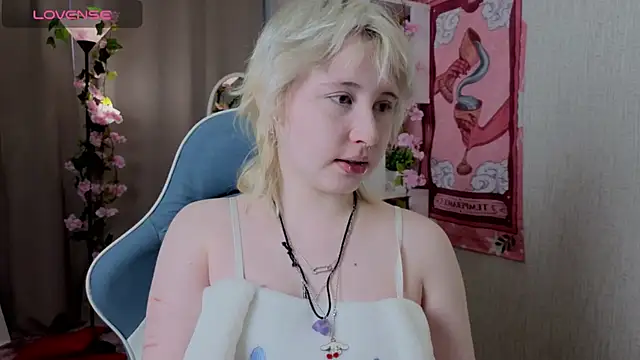 May leaf online show from 4, 3, 2026