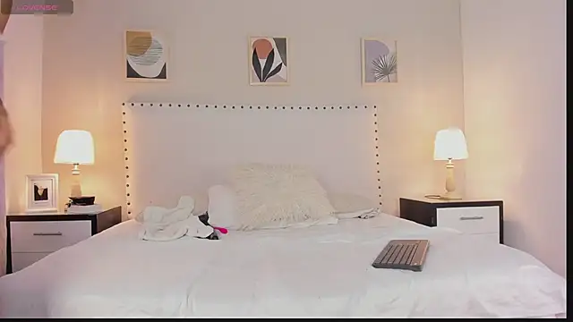 Snapshot of naia_sanz chatting on 20, 2, 2026 naia sanz online show from 20, 2, 2026