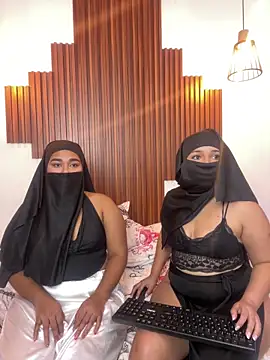 Snapshot of Desert_queens chatting on 25, 2, 2026 Desert queens online show from 25, 2, 2026