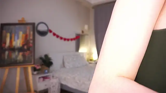 Snapshot of ThiCostin chatting on 1, 3, 2026 ThiCostin online show from 1, 3, 2026