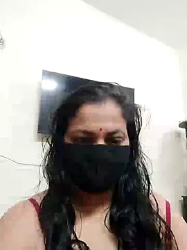 Snapshot of Desi_Heat_Couple chatting on 22, 2, 2026 Desi Heat Couple online show from 22, 2, 2026