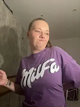 DistrictGirl online show from 29, 3, 2026