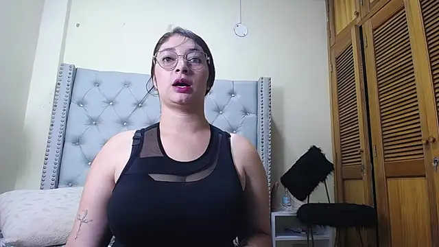 skarlett  36 online show from 13, 4, 2026