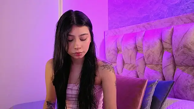 Snapshot of chloe_bluee_ chatting on 26, 6, 2026 chloe bluee online show from 26, 6, 2026