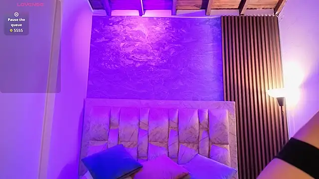 chloe bluee  online show from 13, 3, 2026