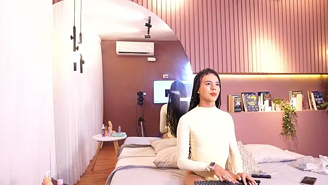 Luxa Velvet online show from 9, 6, 2026