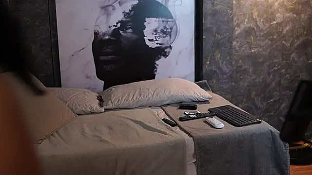 Luxa Velvet online show from 24, 2, 2026