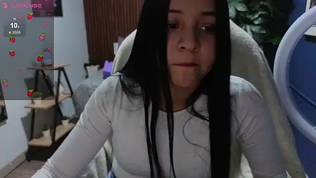 SophyAdams online show from 15, 4, 2026