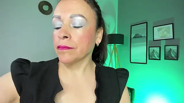 Ivonne 4 online show from 26, 6, 2026